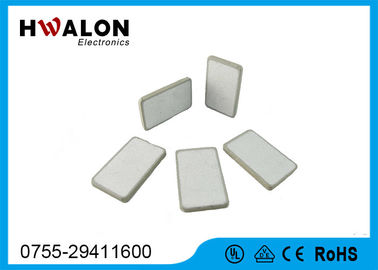 Pequeño microprocesador de cerámica del rectángulo del voltaje del elemento 12 - 24 del calentador del PTC del color blanco