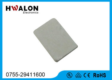 Pequeño microprocesador de cerámica del rectángulo del voltaje del elemento 12 - 24 del calentador del PTC del color blanco